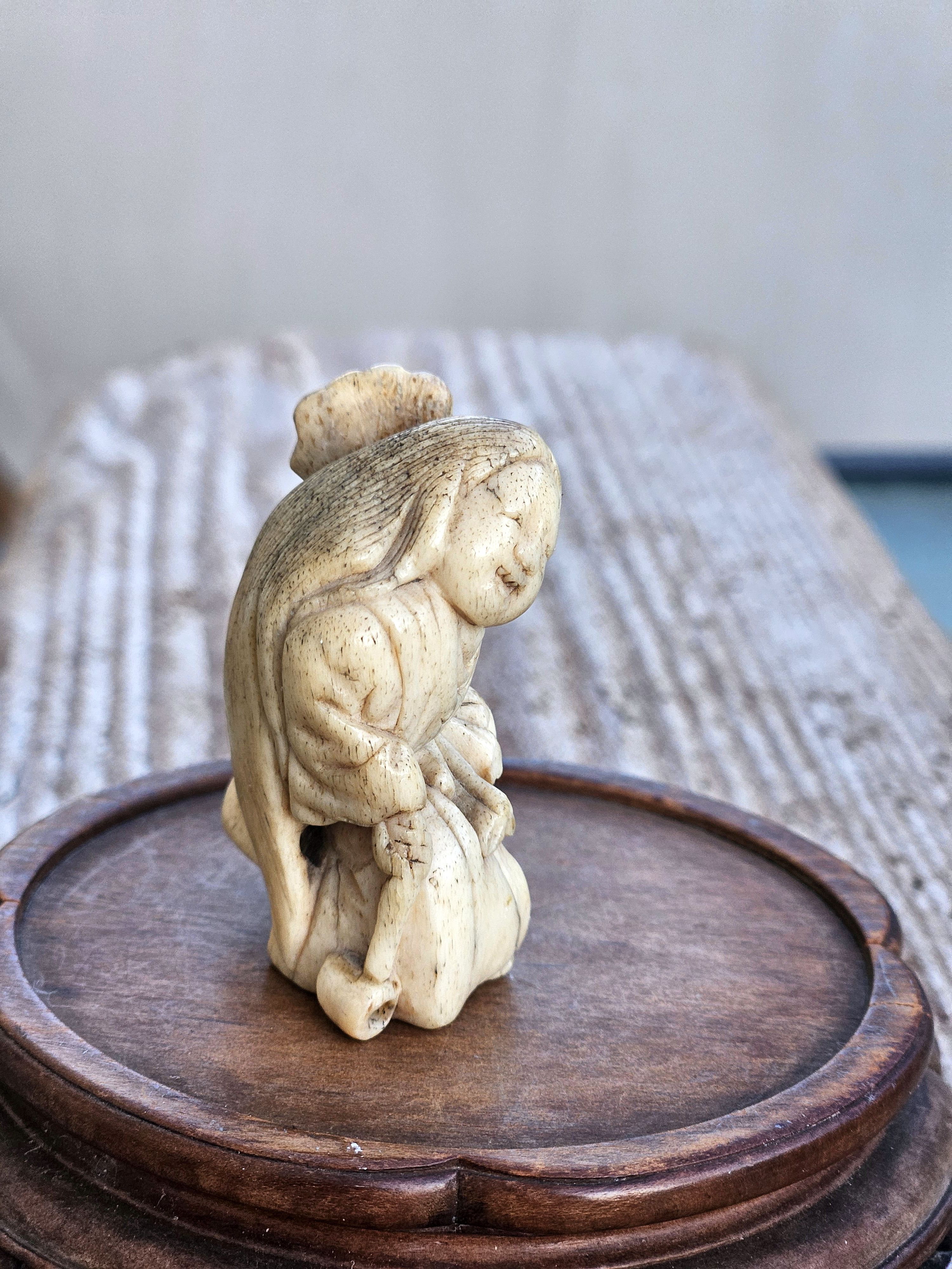 Kabuki Dancer in Okina mask, Edo Period, 18th–19th century - Image 3